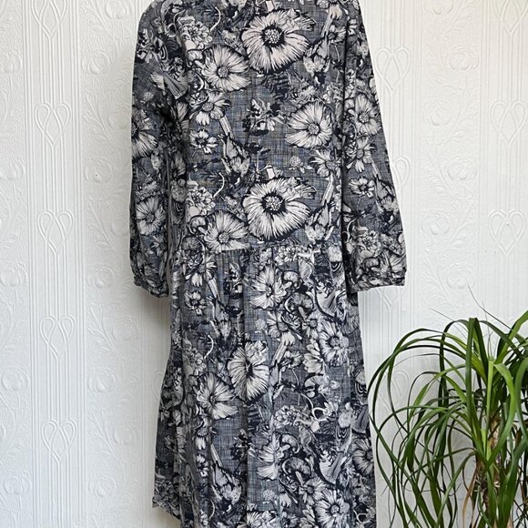 Thought British sustainable clothing Hemp flower dress Size UK 14 or size 10-12 - Picture 2 of 2
